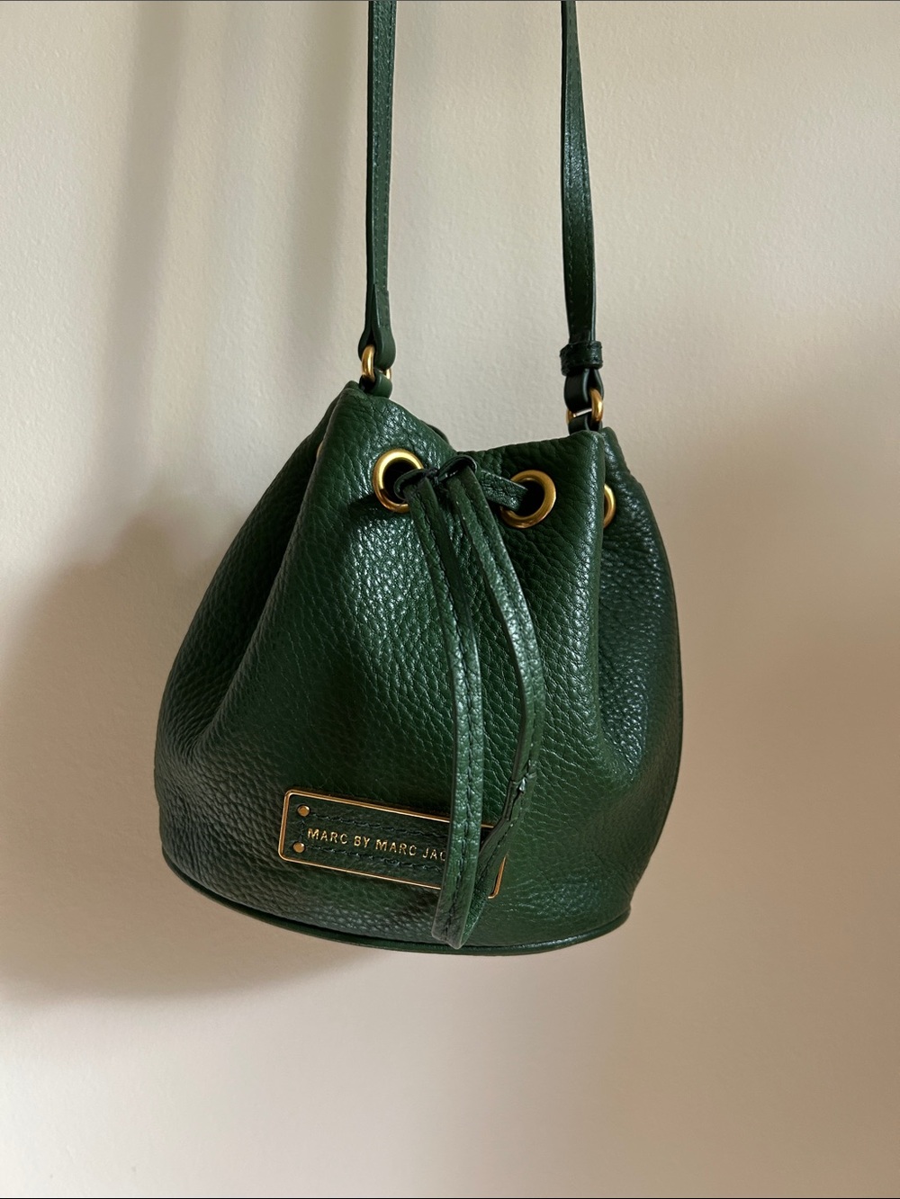 Vintage Marc by Marc Jacobs Green Pebbled Leather Drawstring Bucket Bag small